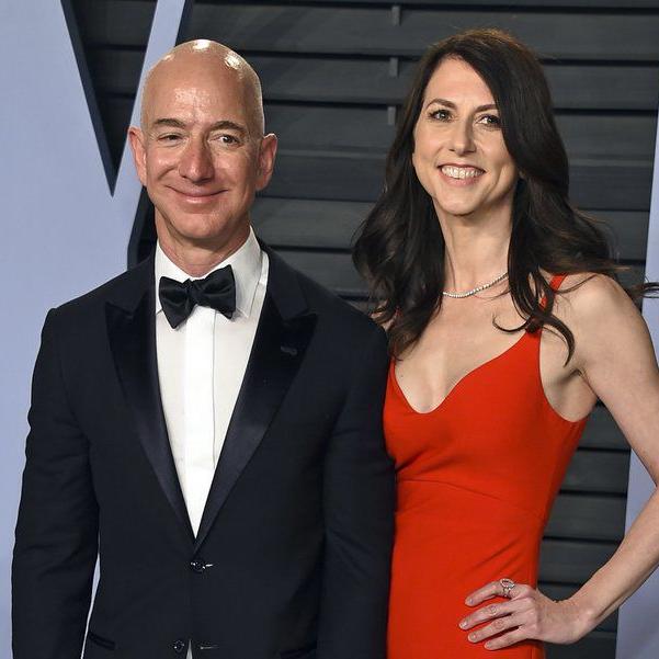 JEFF BEZOS AND EX WIFE MACKENZIE BEZOS - MARCH 2018 AP FILE.jpeg